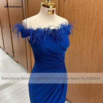 Manto Femme Chic E Elegante De Convidados Do Casamento De Vestido De Festa De Pena Azul Royal Sereia Vestidos De Noite Fora De Ombro 2023 Nova Chegada