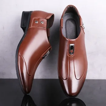 Homem Vintage, Sapatos Casuais Sapatos de Couro do PLUTÔNIO dos Homens Macio e Confortável de Negócios Vestido de Terno Sapato Rebite