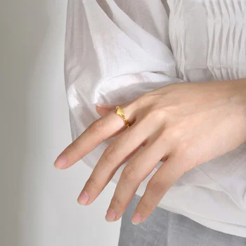 Minimalista Metal Heart Anéis Para as Mulheres, da Cor do Ouro de Aço Inoxidável, Anéis de Casamento, Dedo Banda de Presente para a Sua Jóia de Moda