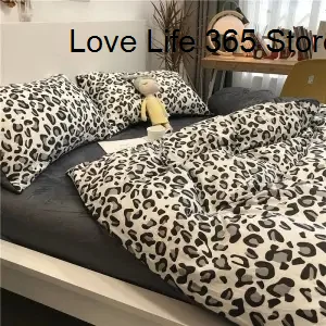 Leopard Print INS Conjunto de roupa de Cama Cartoon Folha Com Fronhas Preto Branco Capa de Edredão de Tamanho Completo Para as Meninas Adultos roupa de cama