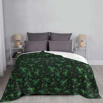 Trevo Verde Folha Cobertores de Veludo Verão Respirável Quente Lançar um Cobertor para Cama ao ar livre de roupa de Cama Joga