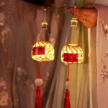Estilo Chinês tradicional feito a mão Lanternas para o Mid-autumn Festival de Armação de Bambu Diodo emissor de Luz Portátil Requintado Decoração Home
