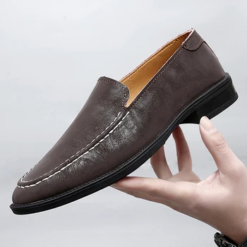 Os homens do Couro Flats Sapatos Confortáveis, o Homem da Moda, Sapatos Casuais Escorregar no Masculino Exterior Sapatos de Couro rachadas Condução Sapatos