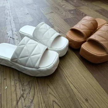 Mulheres Sandálias de Dedo do pé Quadrado de Couro Rhombic Lattice Plataforma Sapatos de Senhoras de Verão 2023 Moda de Espessura Inferior Feminino Mulher Chinelo